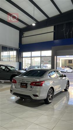 نيسان سنترا